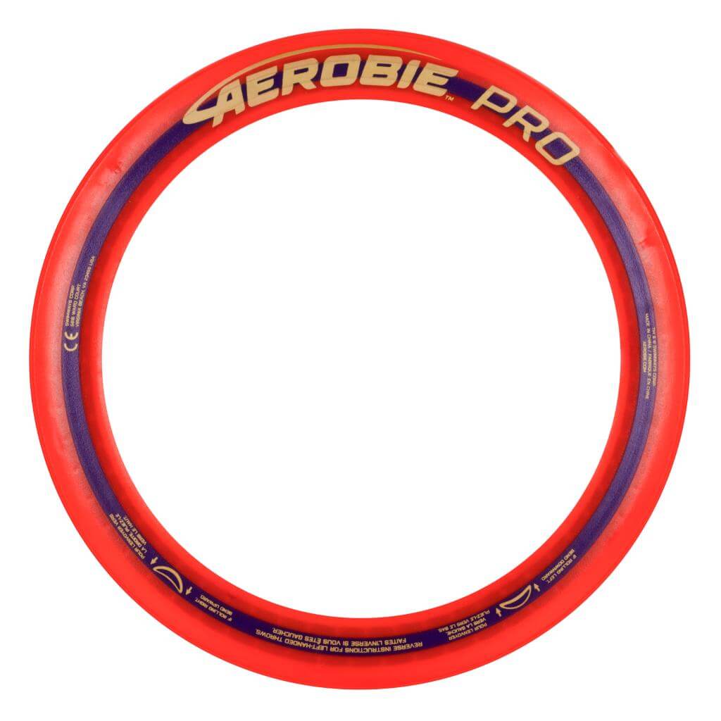 Aerobie - Oranger Pro Ring auf weißem Hintergrund