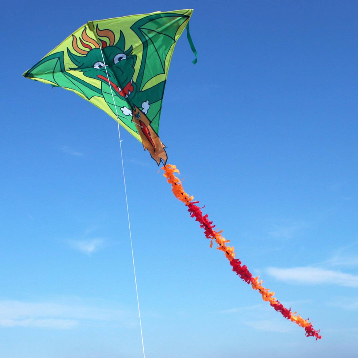 Wolkenstürmer - Kinderdrachen Eddy mit Drache auf Blauen Himmel
